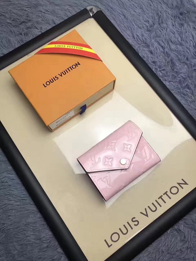 Louis vuitton monogram vernis leather victorine wallet M62428 pink