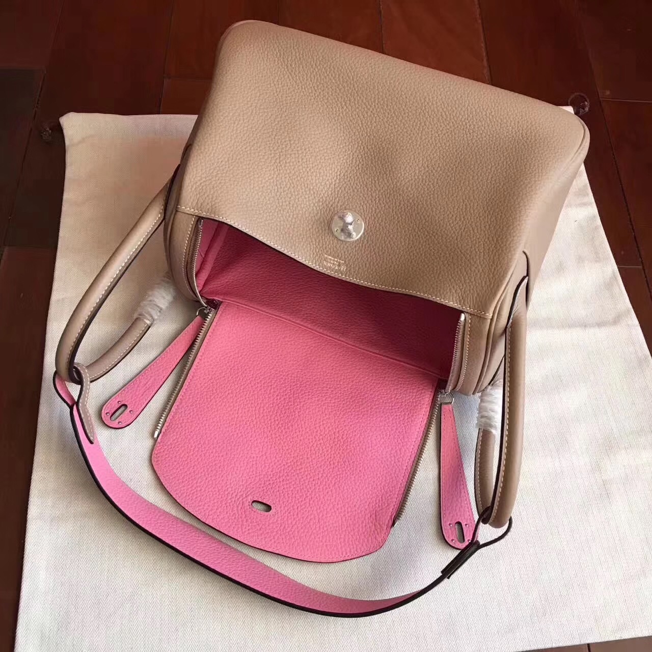 Hermes original top togo leather small lindy 26 bag H26 apricot&pink