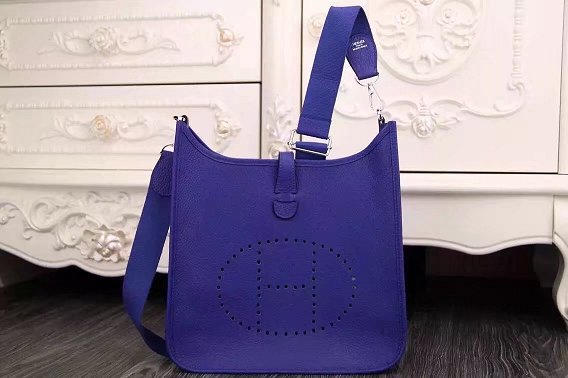 Hermes original togo leather evelyne pm shoulder bag E28 blue