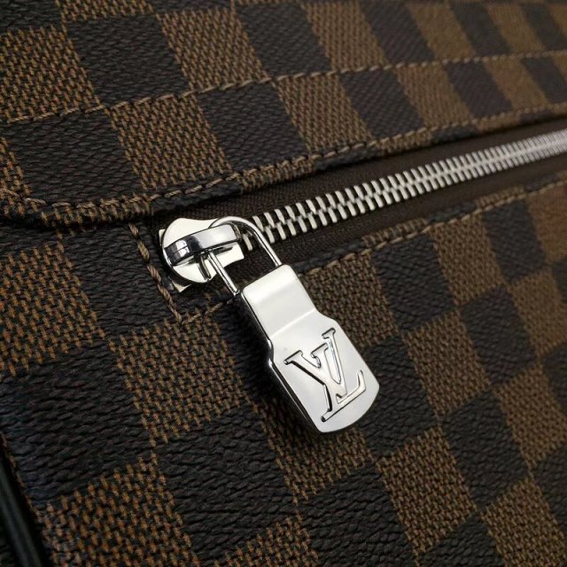 Louis vuitton original damier ebene district messenger bag mm N41032