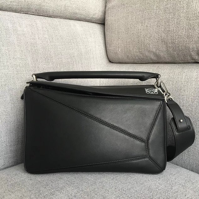 Loewe original calfskin puzzle bag 20155 black