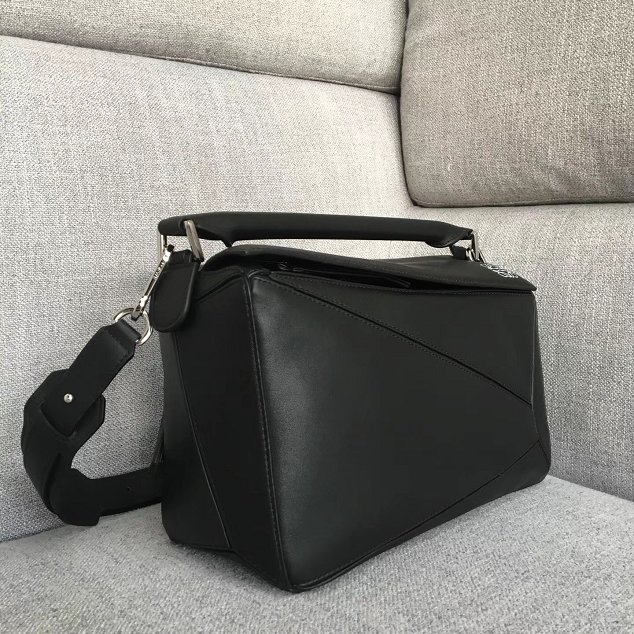 Loewe original calfskin puzzle bag 20155 black