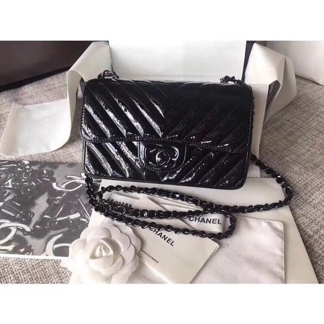 CC original patent leather mini flap bag A69900 black hardware