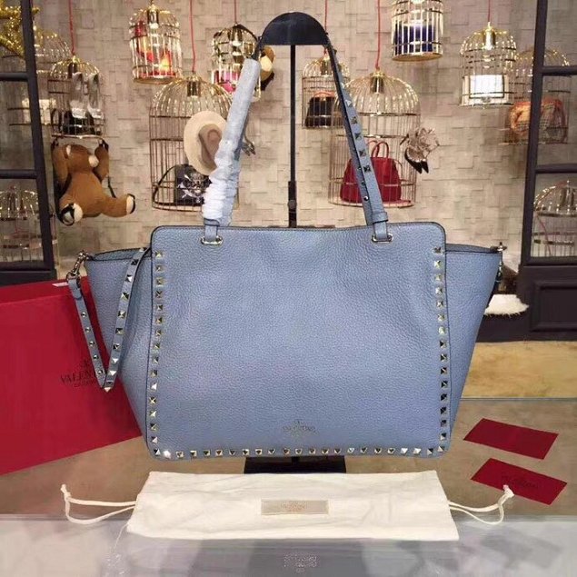 Valentino original grained calfskin rockstud large tote bag 0970 light blue