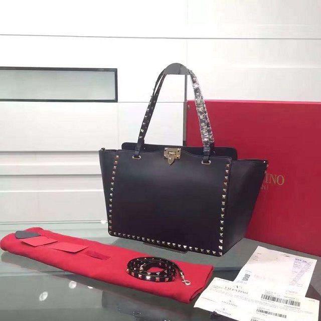 Valentino original smooth calfskin rockstud large tote bag 0970 black