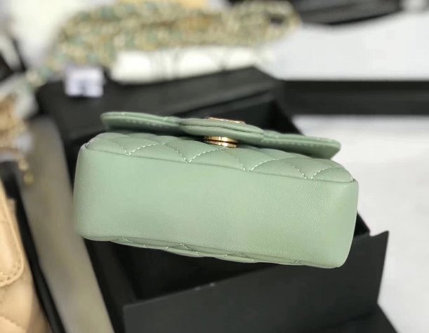 2019 CC original lambskin mini flap bag A35200 light green