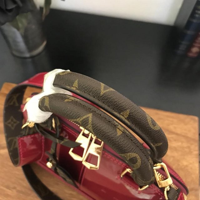 Louis vuitton original vernis leather alma BB M54785 burgundy