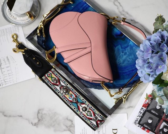 2019 Dior original grained calfskin mini saddle bag M0447 pink