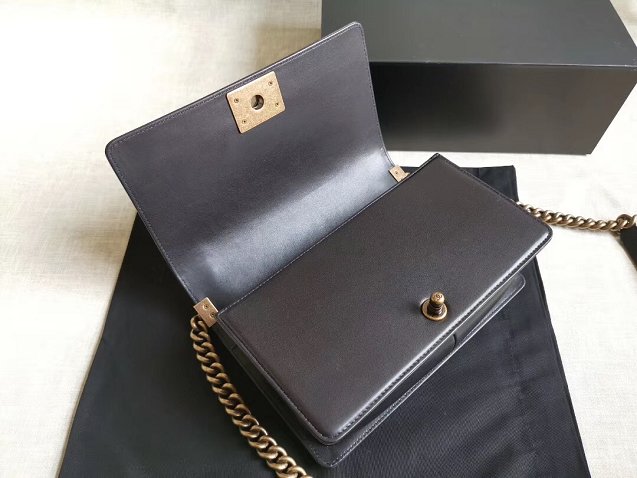 CC original handmade grained calfskin medium boy handbag HA67086 black