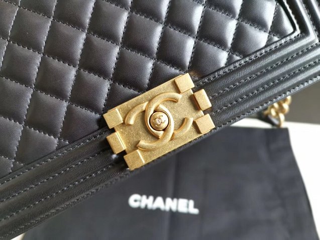 CC original handmade grained calfskin medium boy handbag HA67086 black(shiny gold)