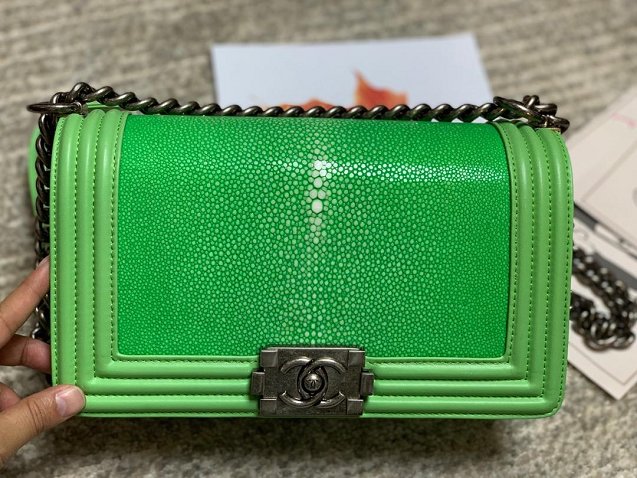 CC original genuine stingray skin boy bag A67086 bright green