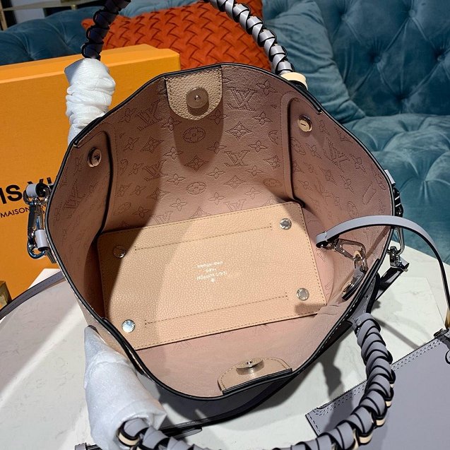 2019 louis vuitton original mahina leather hina pm M53938 apricot