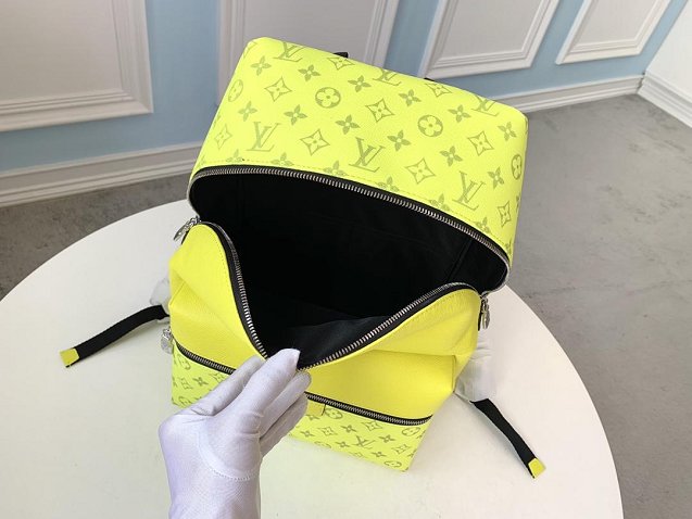 Louis vuitton original taiga leather discovery backpack M30228 lemon yellow