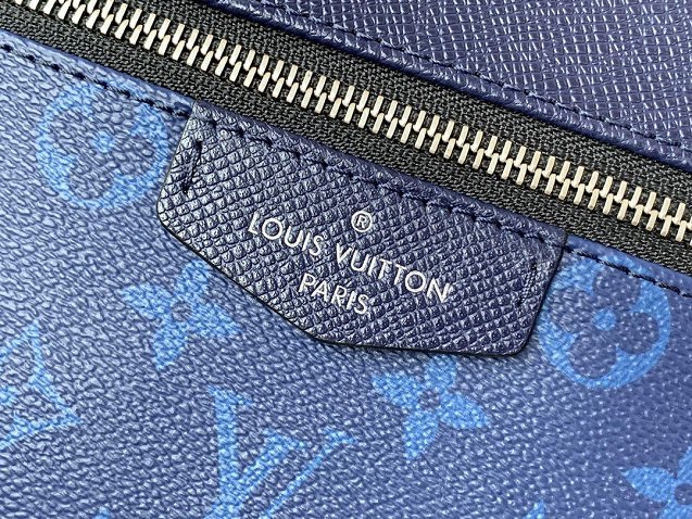 Louis vuitton original taiga leather discovery backpack M30229 blue