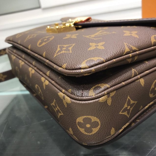 Louis vuitton original handmade monogram canvas pochette metis m40780