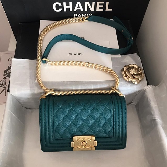 2019 CC original grained calfskin boy handbag A67085 emerald