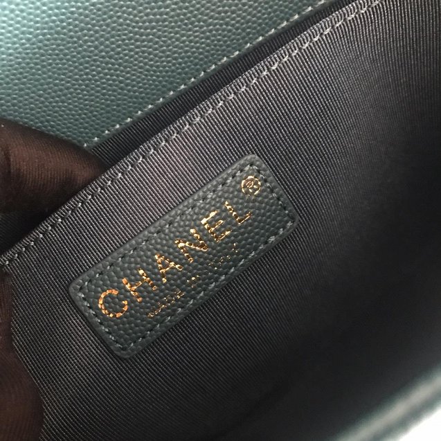 2019 CC original grained calfskin boy handbag A67086 emerald