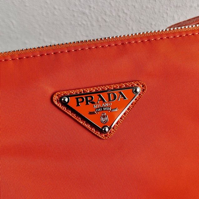 Prada nylon re-edition 2000 shoulder bag 1BH046 orange