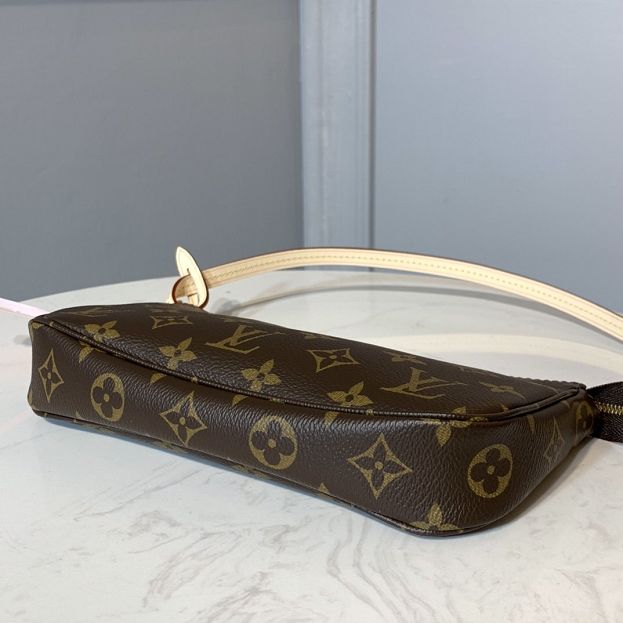 Louis vuitton original handmade monogram pochette accessoires M40712