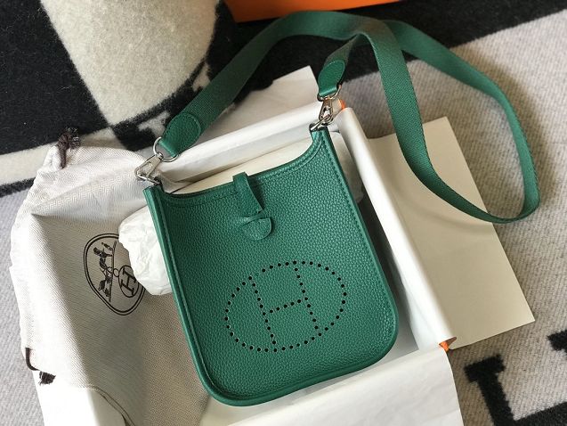 Hermes original togo leather mini evelyne tpm 17 shoulder bag E17 emerald green