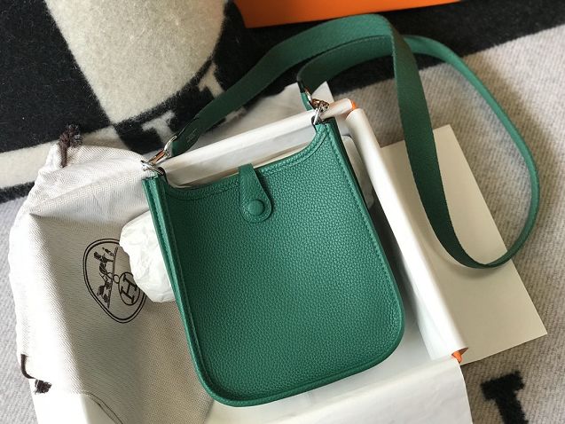 Hermes original togo leather mini evelyne tpm 17 shoulder bag E17 emerald green