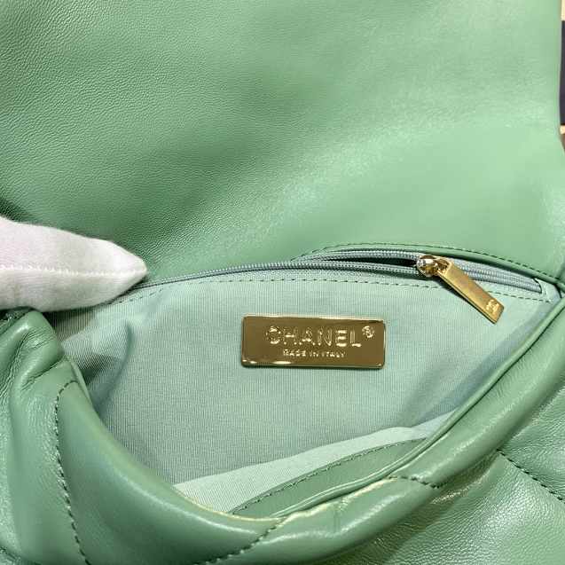2021 CC original shiny calfskin 19 flap bag AS1160 light green