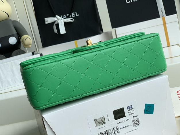 CC original lambskin medium flap bag A01112 green