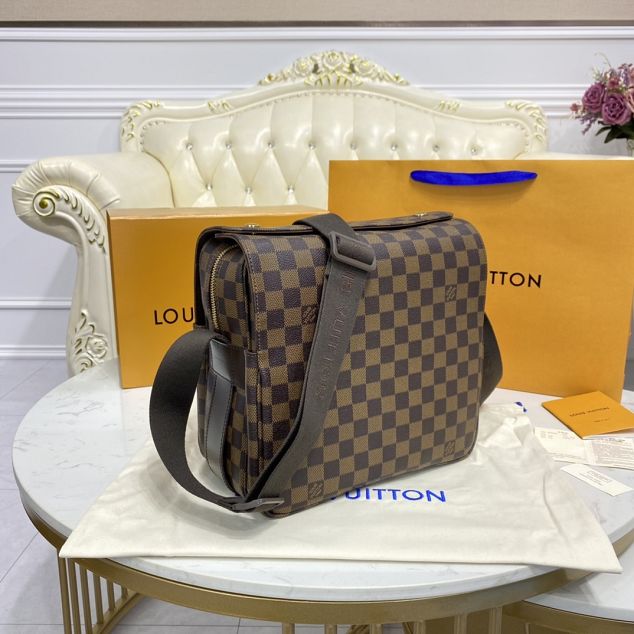 Louis vuitton original damier ebene naviglio messenger bag N45255 