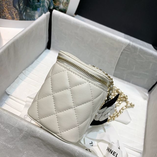 CC original lambskin vanity with chain AP2293 white