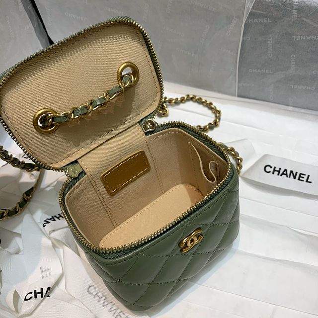 CC original lambskin small vanity with chain AP1447 green