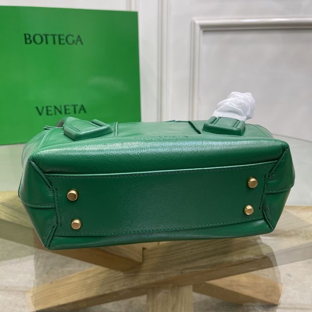 BV original paper calfskin small arco 33 bag 666874 green