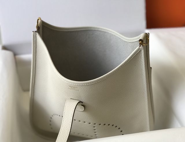 Hermes original togo leather evelyne pm shoulder bag E28 craie white