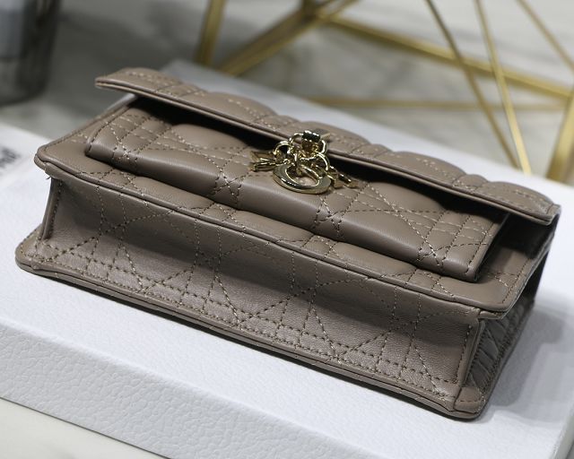 Dior original lambskin lady chain pouch S0937 warm taupe