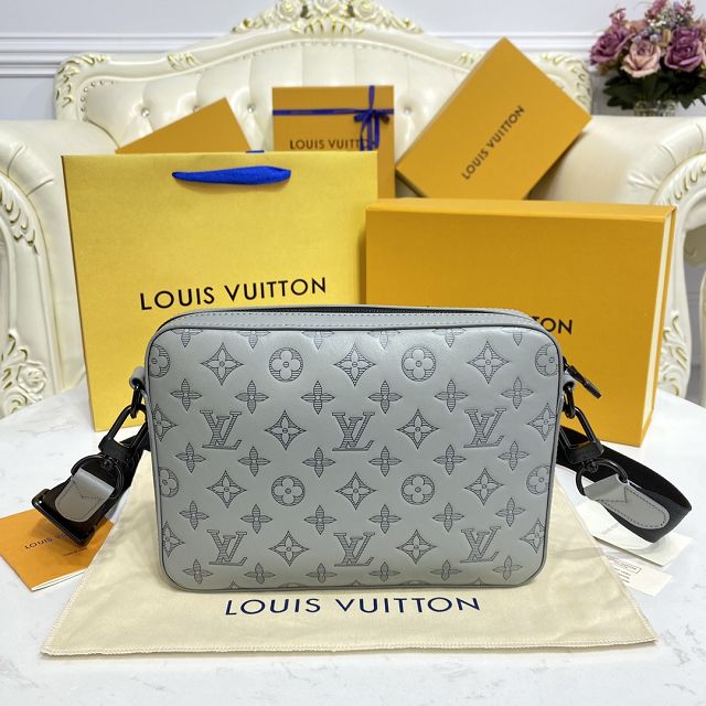 Louis vuitton original monogram calfskin messenger bag M46104 grey