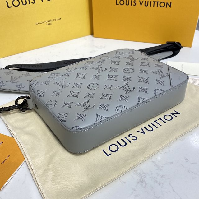 Louis vuitton original monogram calfskin messenger bag M46104 grey