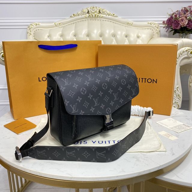 Louis vuitton original monogram outdoor messengerama bag M30746 black