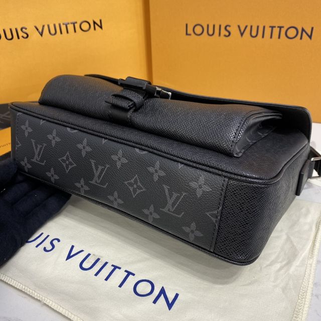 Louis vuitton original monogram outdoor messengerama bag M30746 black