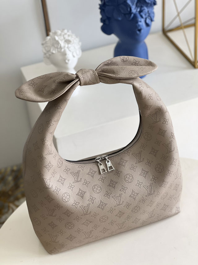 Louis vuitton original mahina calfskin why knot MM M20787 galet