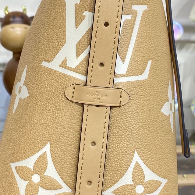 2023 Louis vuitton original calfskin carryAll mm M46289 light brown