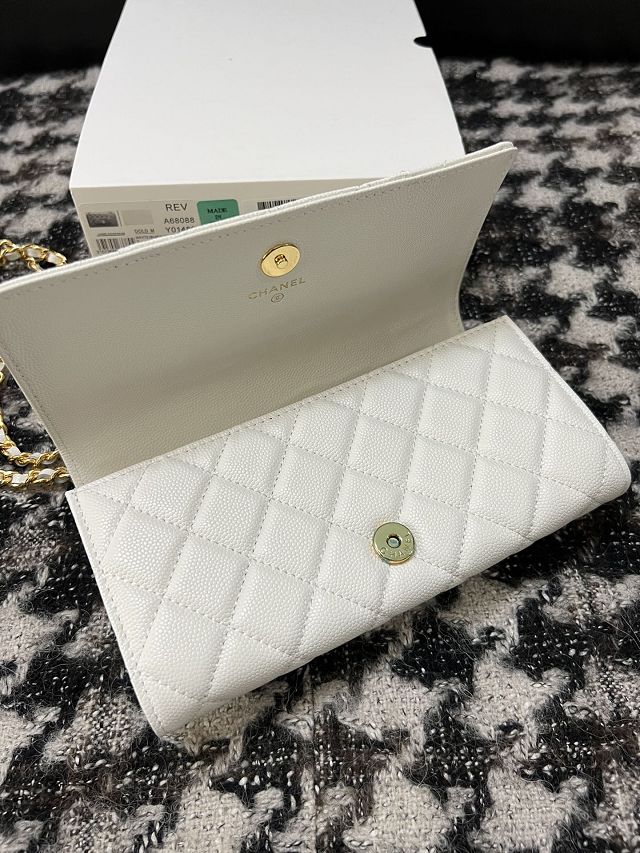 CC original grained calfskin clutch with chain AP3015 white