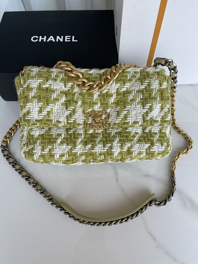 CC original tweed 19 medium flap bag AS1161 green