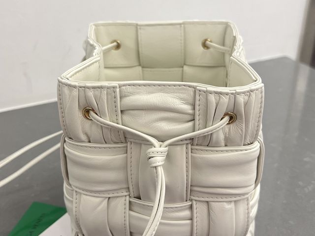 BV original lambskin small cassette bucket bag 717187 white