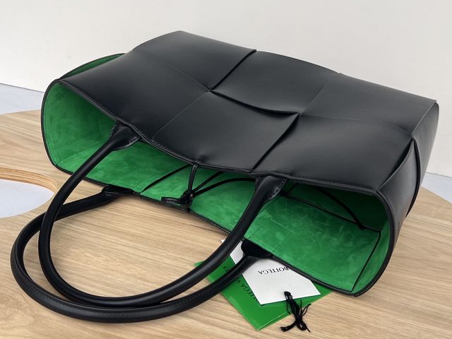 BV original lambskin medium arco tote bag 609175 black&green