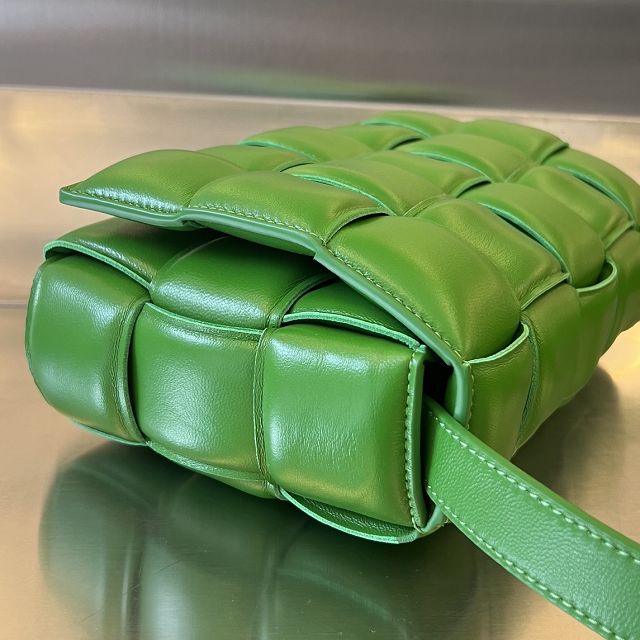 BV original lambskin padded cassette bag 591970 green