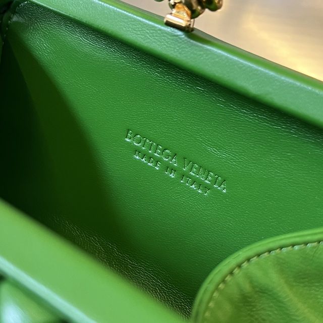 BV original lambskin knot pouch 717622 green