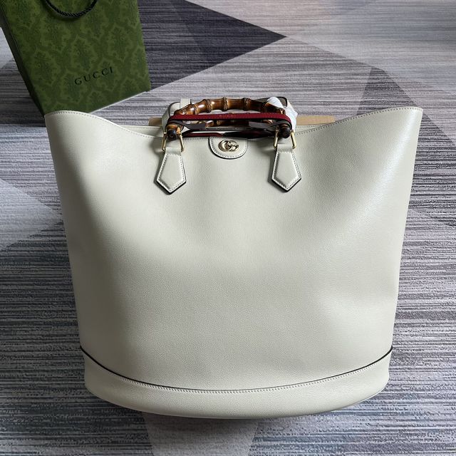 2023 GG original calfskin large top handle bag 746270 white