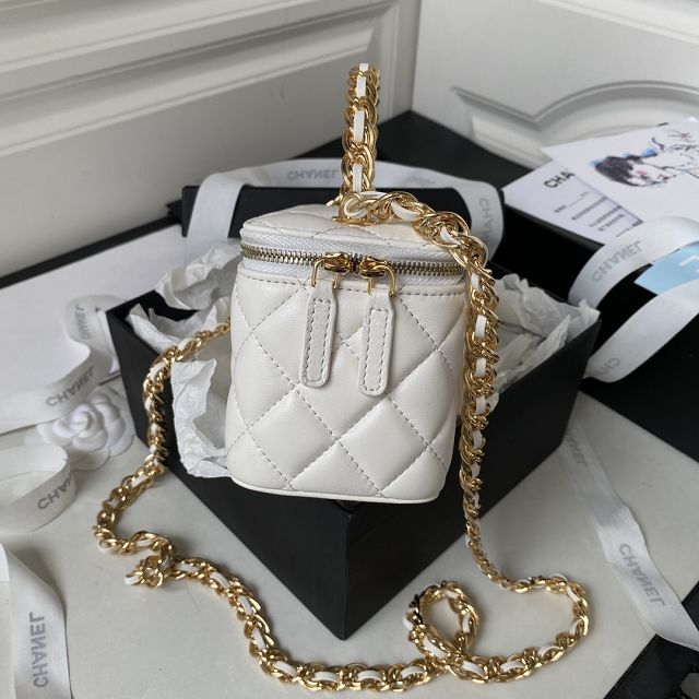 CC original lambskin vanity with chain AP3315 white