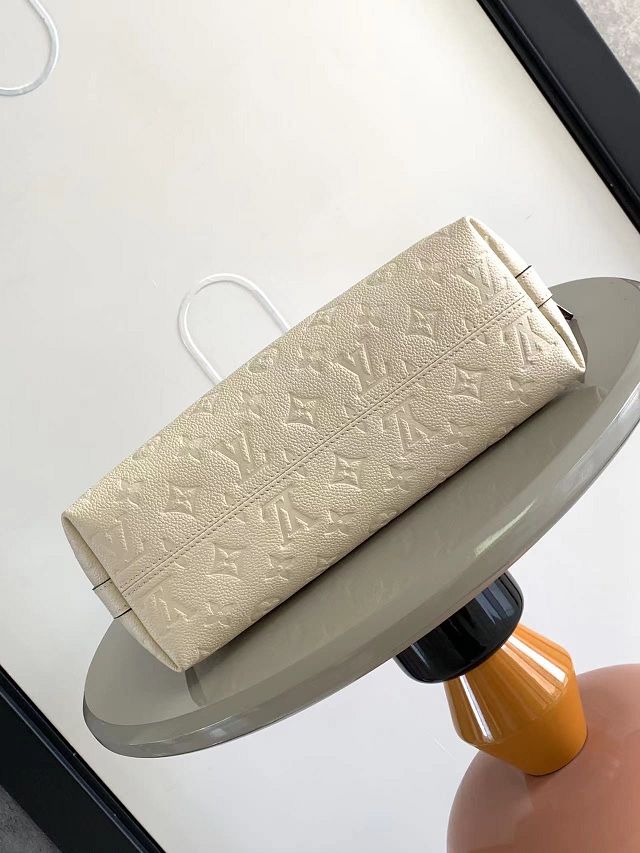 Louis vuitton original calfskin sac sport bag M46609 cream