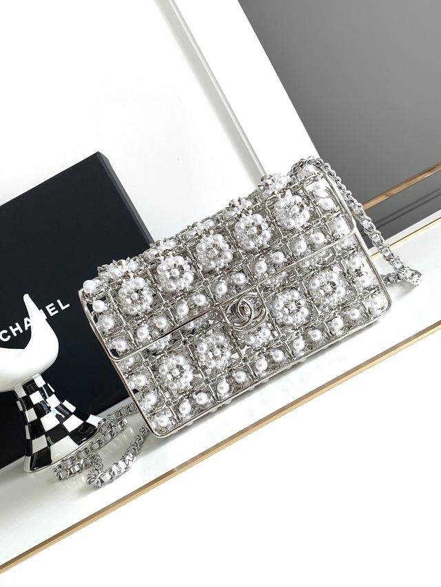 CC original metal&pearl evening bag AS4589 silver