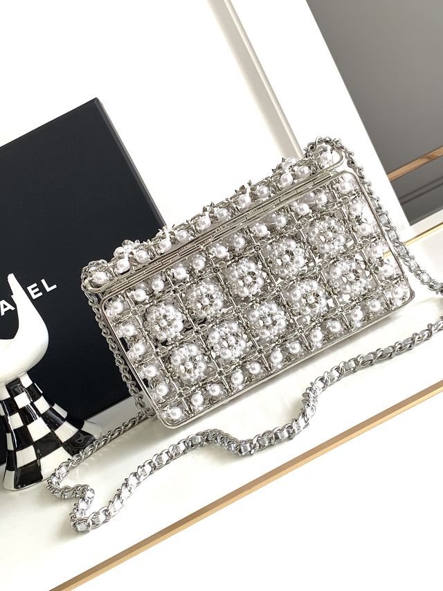 CC original metal&pearl evening bag AS4589 silver